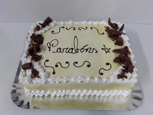 Bolo de Mousse Maracujá Com Chocolate