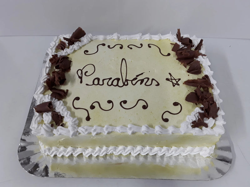 Bolo de Mousse Maracujá Com Chocolate